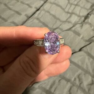 Elegant Purple Gemstone Ring